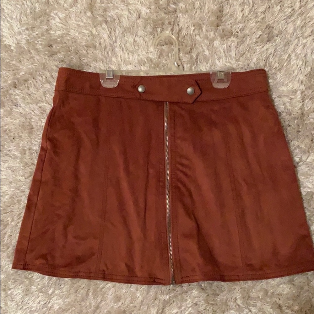 Suede Zip-up Skirt